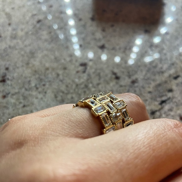 Stackable gold rings - Picture 3 of 4